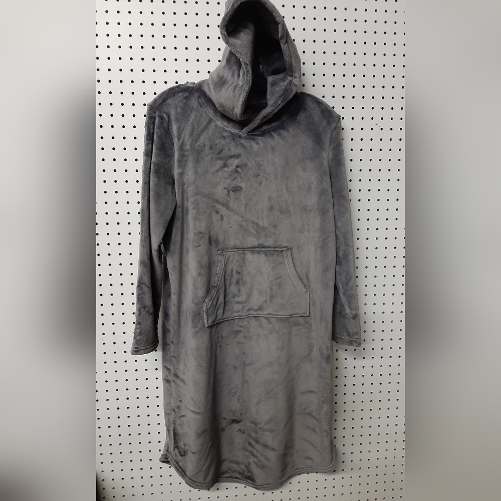 32 Degree Hooded Fleece Lounger NWOT